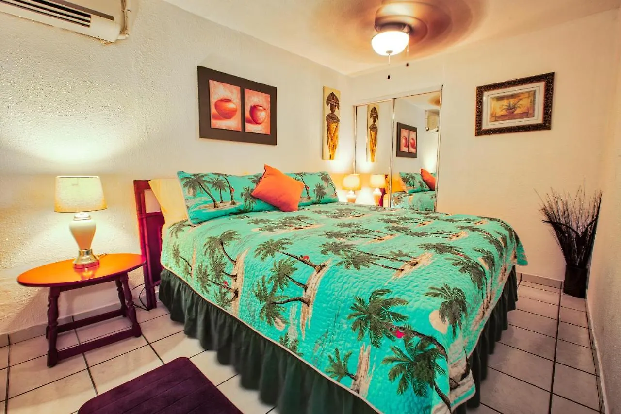 Coconut Palms Inn Rincon