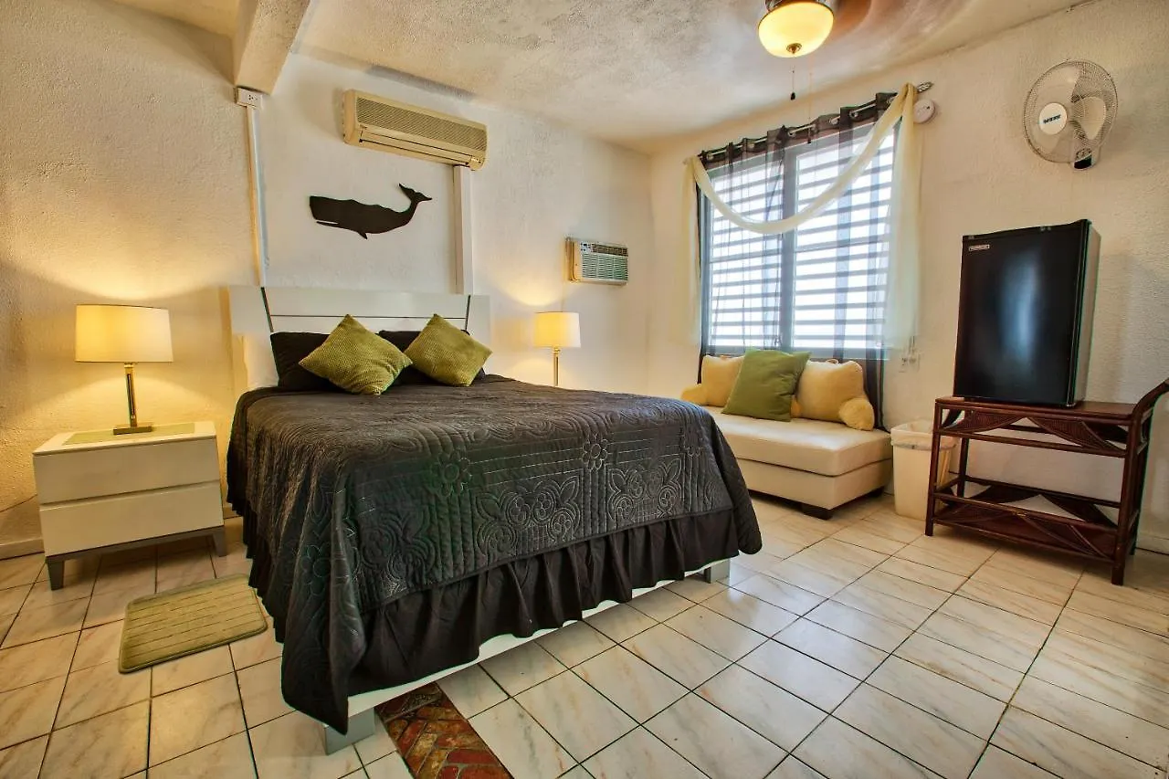 Coconut Palms Inn Rincon